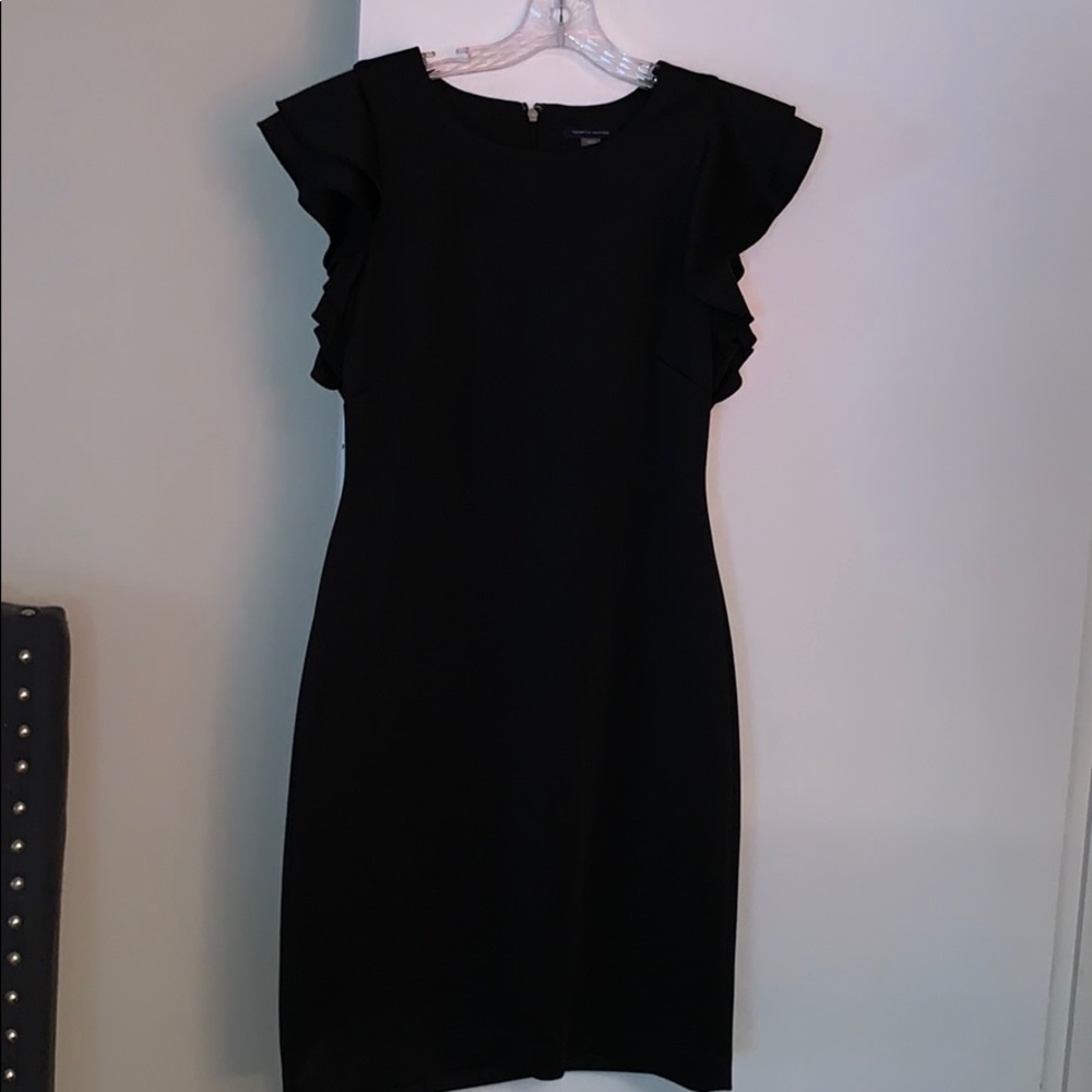 Ruffle sleeve, LBD